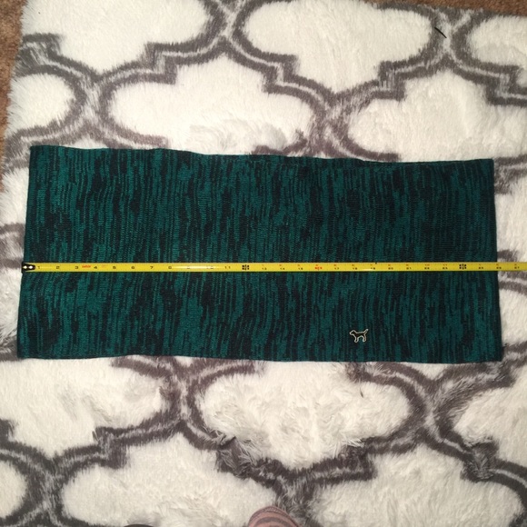 Victoria’s Secret Pink knit infinity scarf - Picture 3 of 5